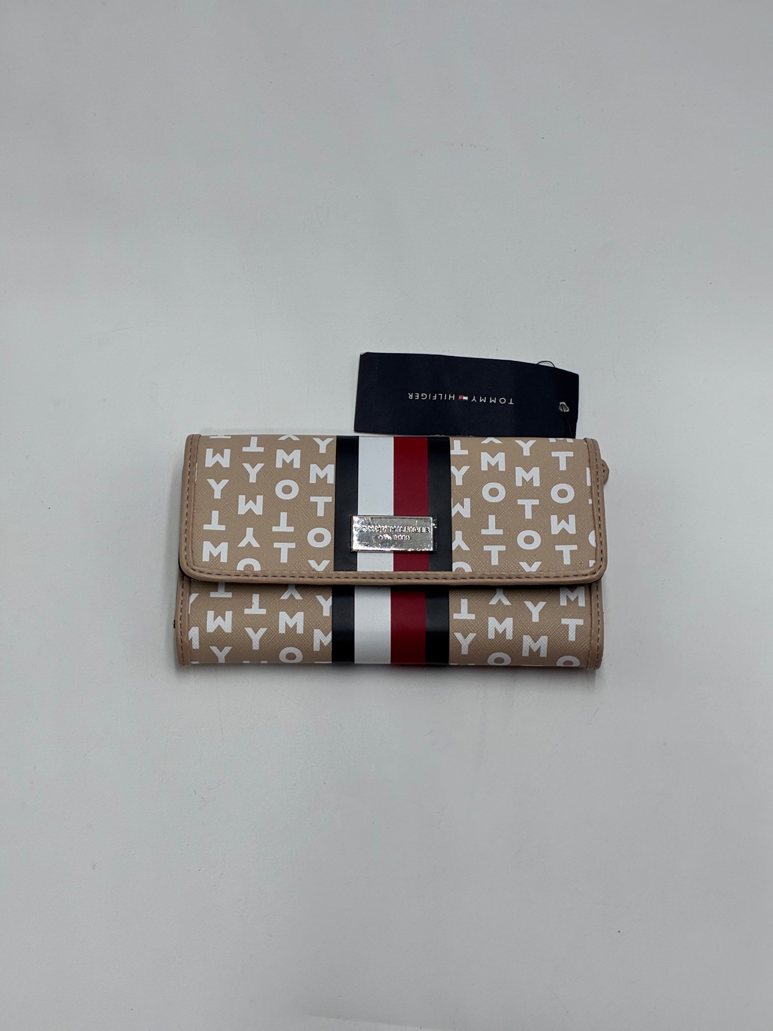 CARTERA TOMMY HILFIGER 69J4108200DHP