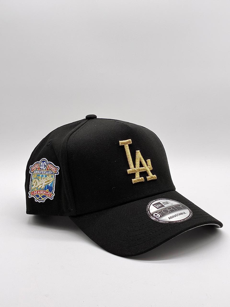 New Era 9Forty la contorno dorado