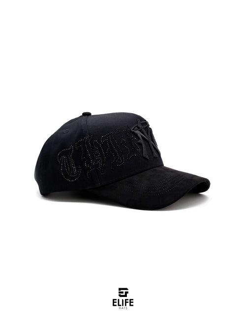 31 Gorras Cristal Negra – Gorra con Bordado y Pedrería