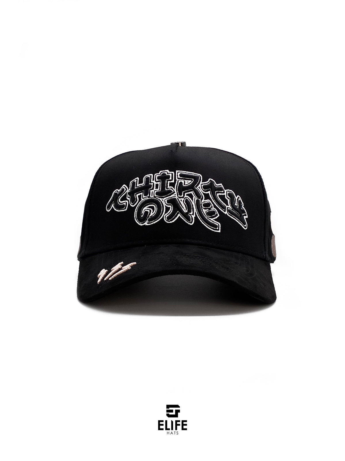 31 Gorras Murakami – Gorra con Bordado y Acabado de Gamuza
