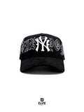 31 Gorras Cristal Blanca – Gorra con Bordado y Pedrería