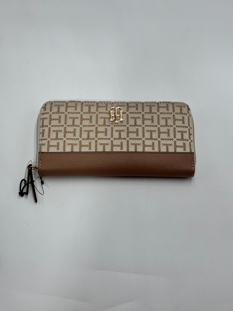 CARTERA TOMMY HILFIGER GRABADA  CAFE