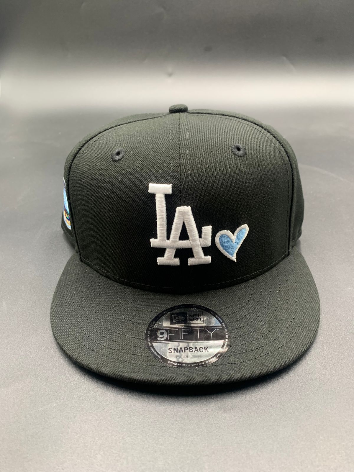 New Era Edicion LA Broche Negro azul