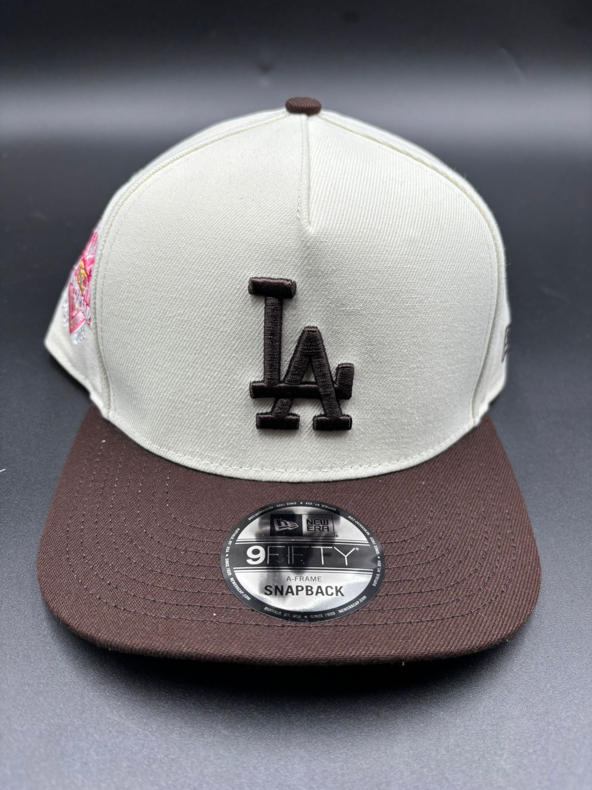 NEW ERA A-FRAME LA beige cafe rosa