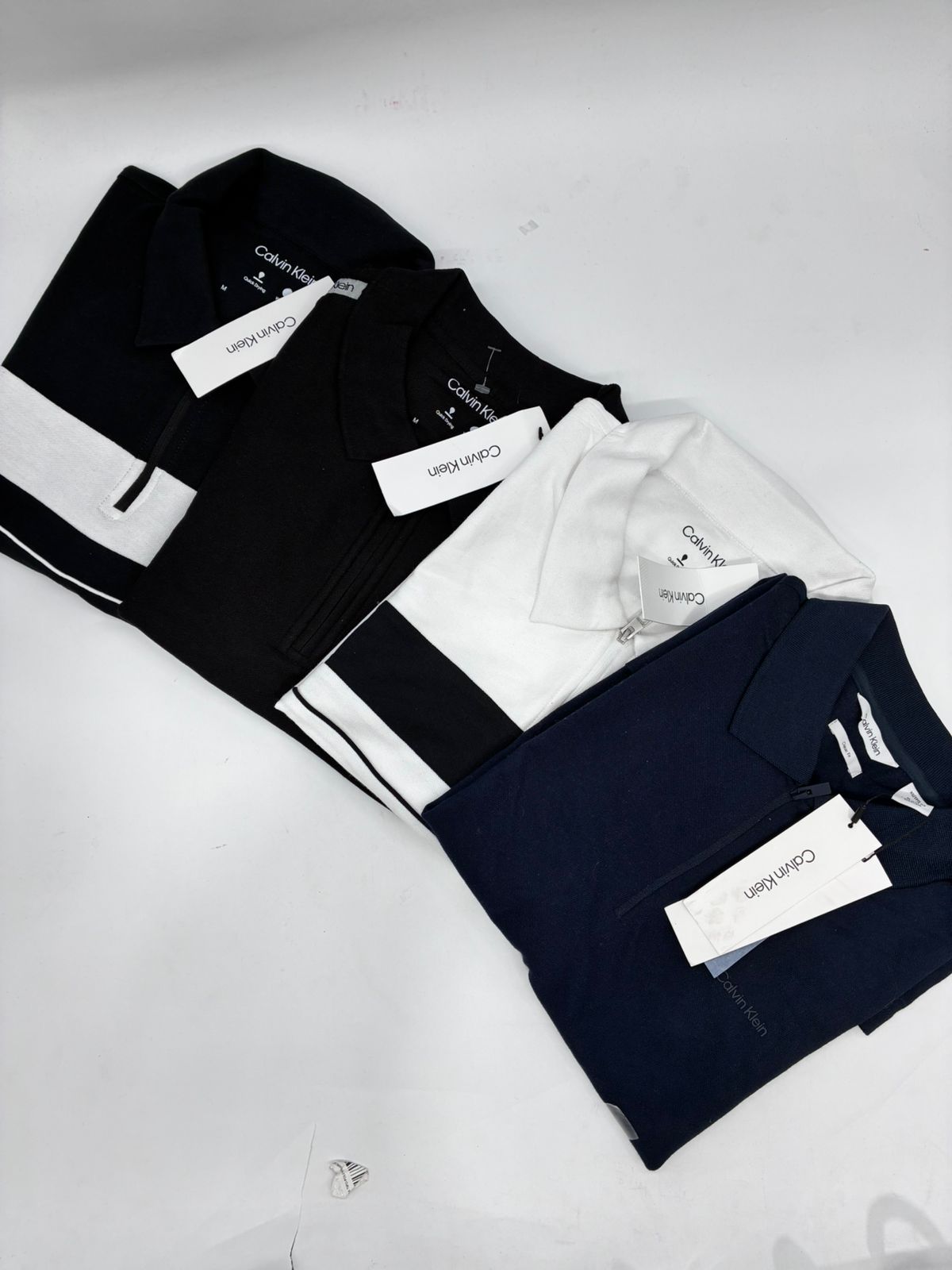 PLAYERA HOMBRE CK CIERRE TIPO POLO