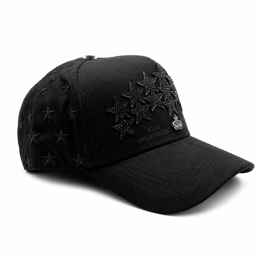 Club de Gorras Estrella – Distrito Negro Total – Gorra con Pedrería y Acabado de Gamuza