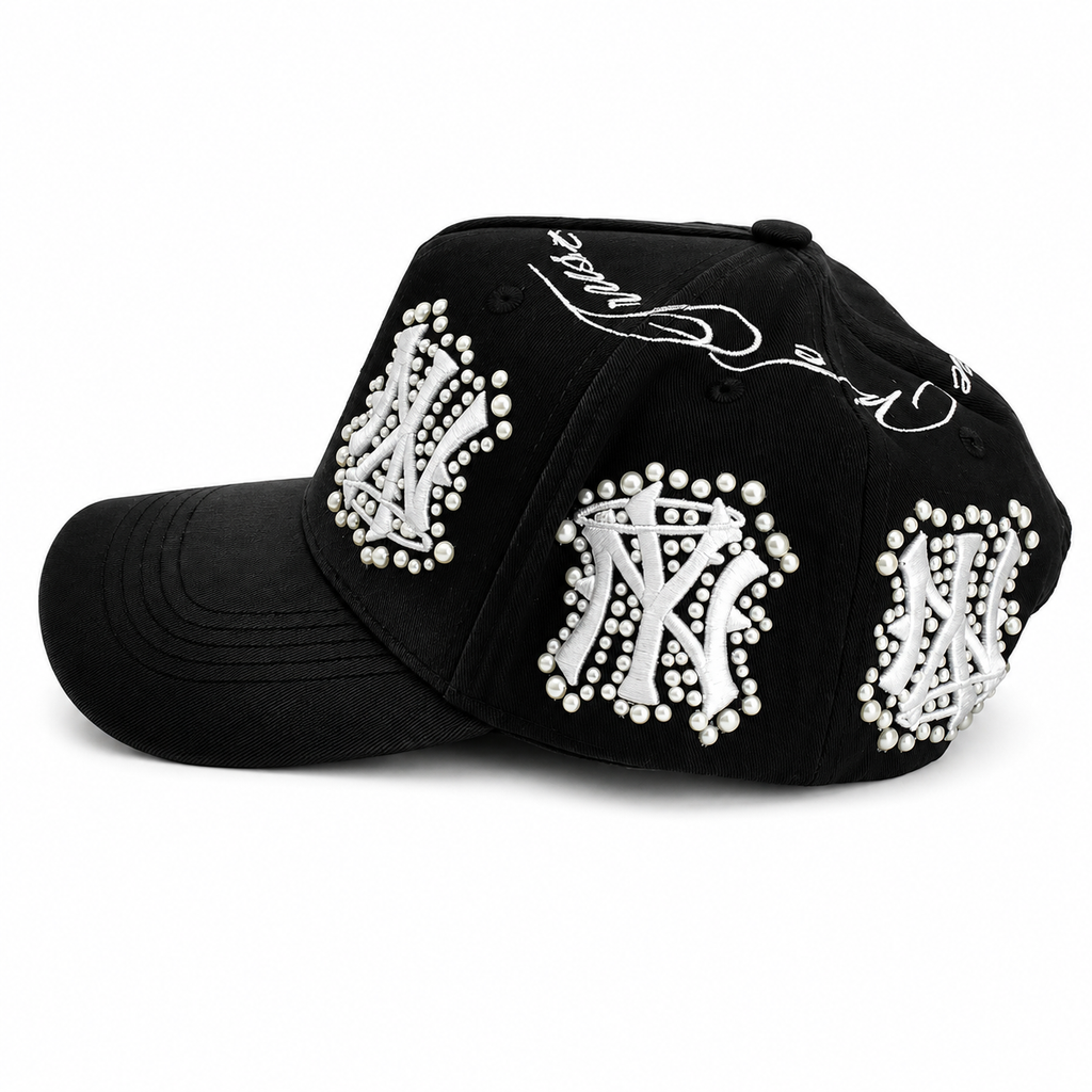 GORRA 31 HATS PERLAS BLANCAS CON ACCESORIOS