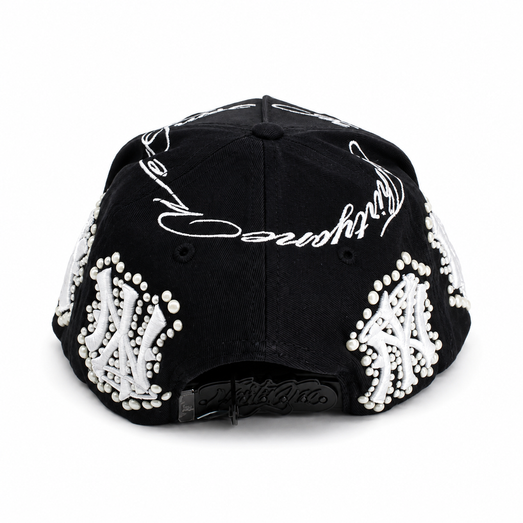 GORRA 31 HATS PERLAS BLANCAS CON ACCESORIOS