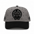 Gran Jefe Cromo Gris – Gorra con Detalles Cromados