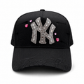 31 Gorras NY Flechado de Amor – Gorra con Bordado + Set Completo