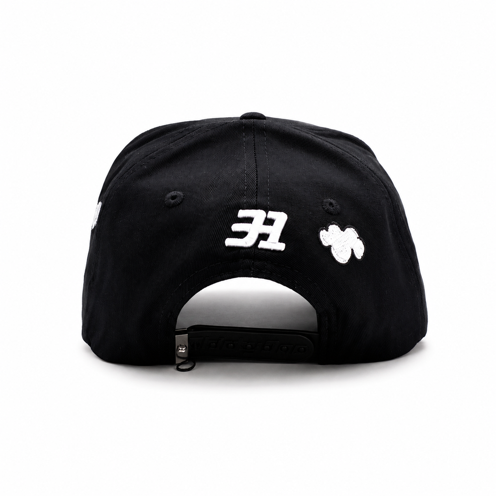 31 Gorras LA Nubes de Dinero Versión Negra – Gorra con Bordado y Acabado de Gamuza
