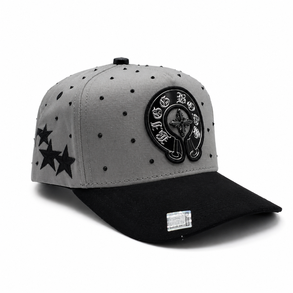 Gran Jefe Cromo Gris – Gorra con Detalles Cromados