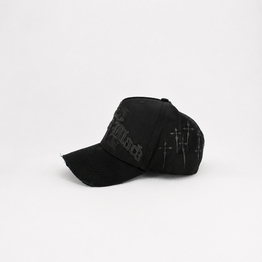 Despertares Rudos x Tombochio Negro Total – Gorra con Bordado