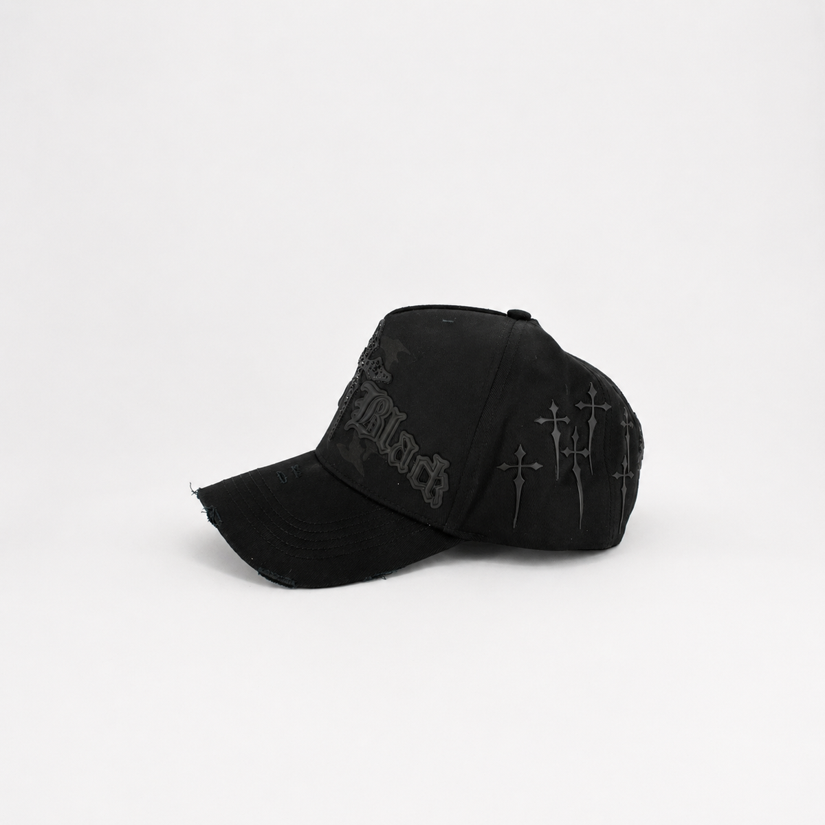 Despertares Rudos x Tombochio Negro Total – Gorra con Bordado