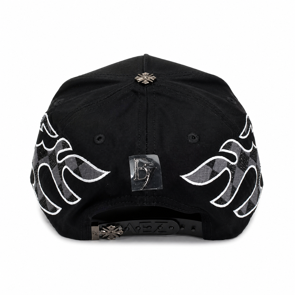 Báez x Secho – Gorra con Bordado