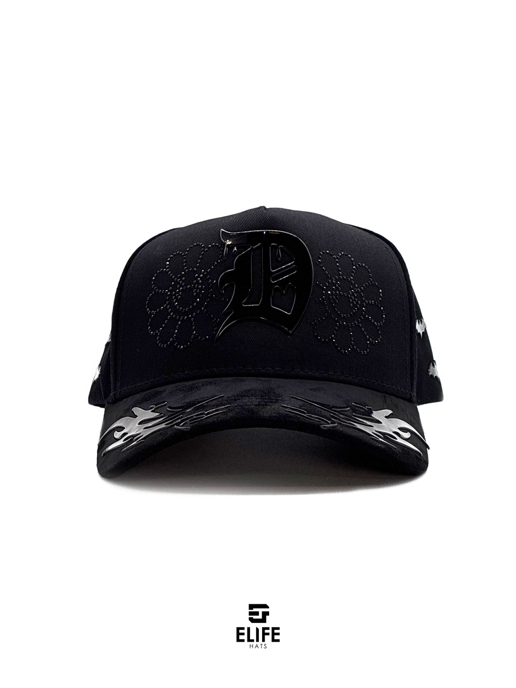 Innedit x Soñador x Ya No x Club de la Fama Génesis Negra – Gorra con Bordado y Pedrería