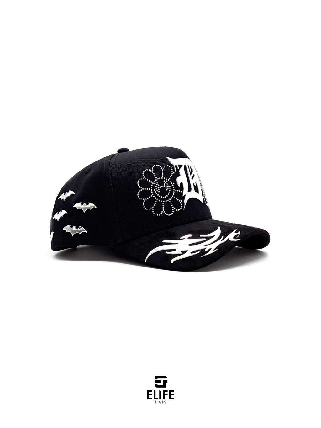 Innedit Génesis Plata – Gorra con Detalles Cromados y Pedrería