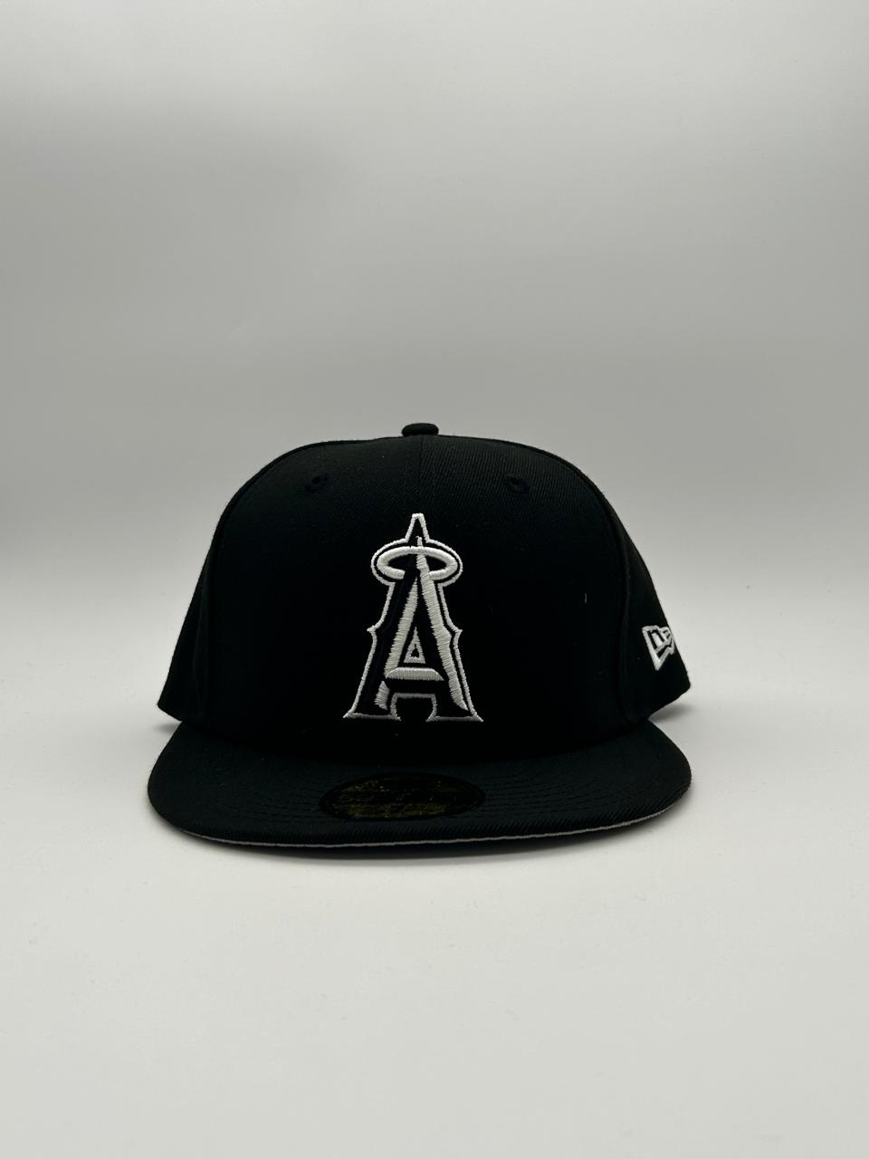 New Era Angels Negra Blanco