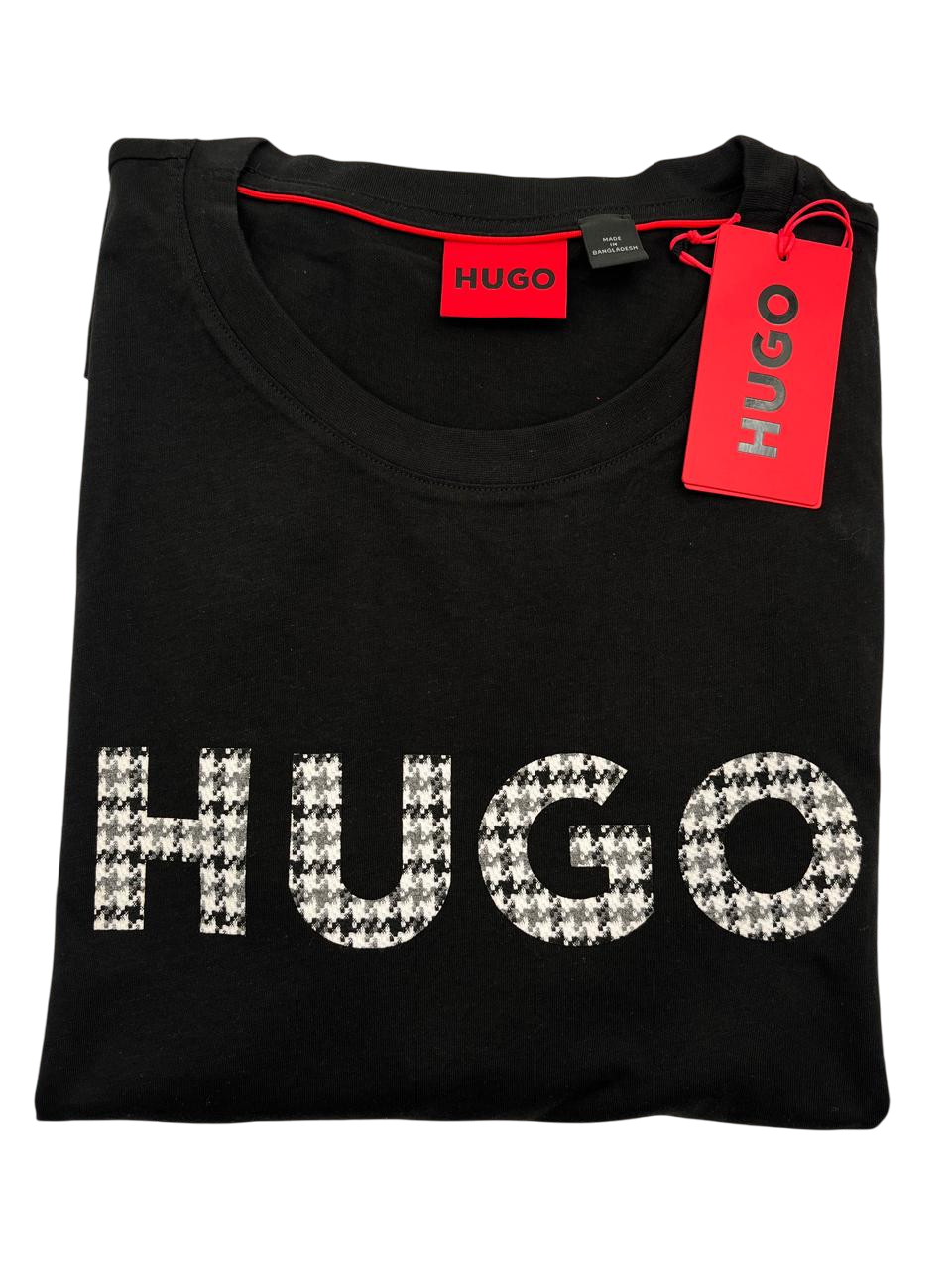 PLAYERA HUGO DULIVIO_U243 NEGRA