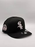 NEW ERA A-FRAM sox negra contorno rosa