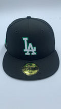 New Era Edicion LA Negro Contorno Verde