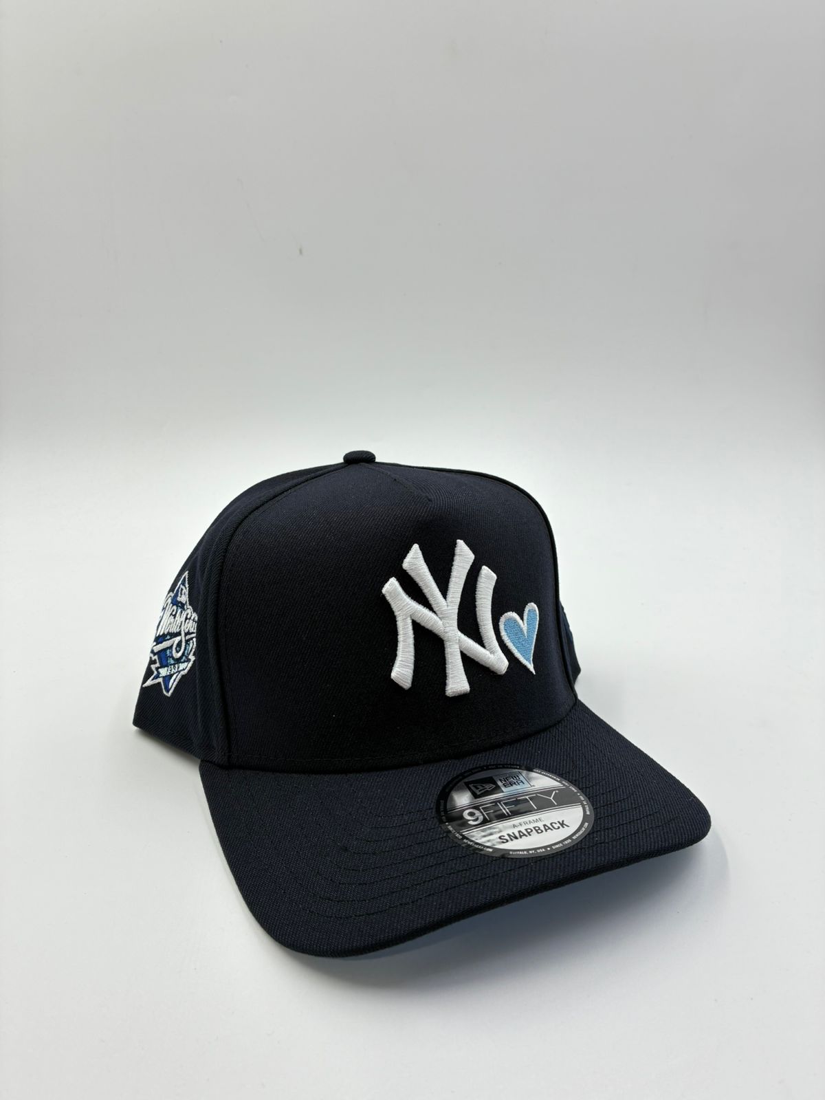 NEW ERA A-FRAME YANKEES AZUL OSCURO CORAZON