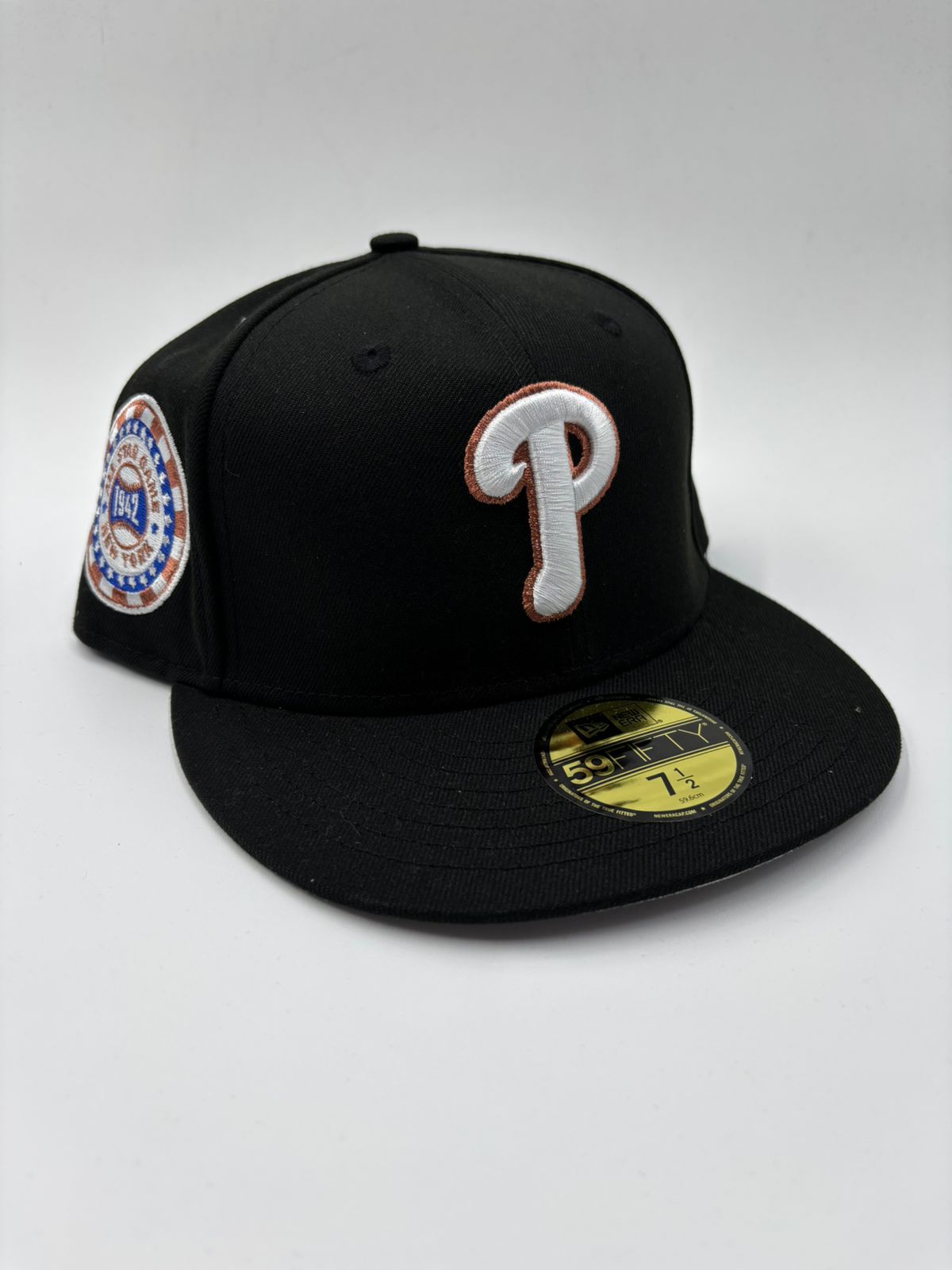 NEW ERA EDICION PHILLIES NEGRO CONTORNO CAFE