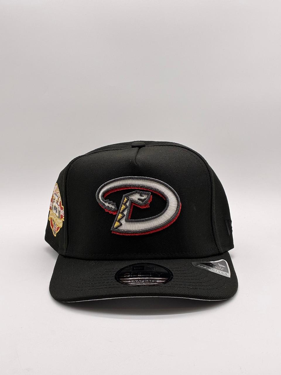 NEW ERA A-FRAMES Diamond NEGRO CONTORNO ROJO