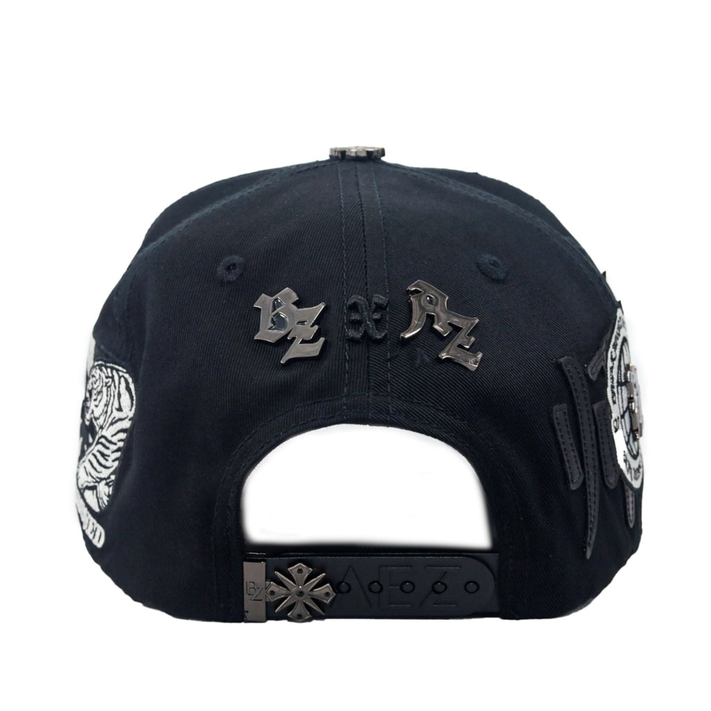 Báez x Shifu Mente sobre Materia – Gorra con Bordado