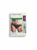 ELIFE BOUTIQUE: Pack de 3 braguitas bikini Calvin Klein de algodón elástico en negro, rosa, amarillo y burdeos con cintura con logo.