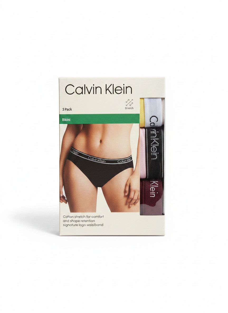 Pack de 3 braguitas bikini Calvin Klein de algodón elástico en negro, rosa, burdeos y amarillo con cintura con logo.