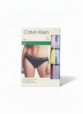 Pack de 3 braguitas bikini Calvin Klein para mujer en algodón elástico. Incluye colores gris, rosa y amarillo con cinturilla de logo.