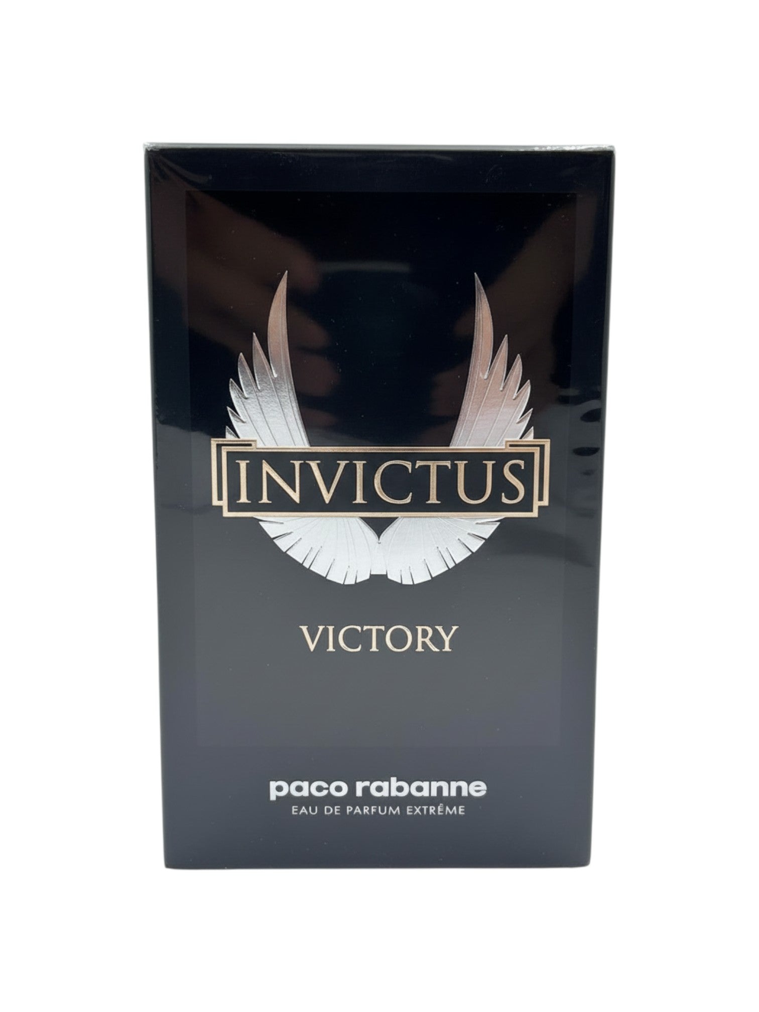 ELIFE BOUTIQUE Invictus Victory Eau de Parfum Extrême para hombre, frasco de 6.8 oz con diseño de alas plateadas sobre fondo negro.