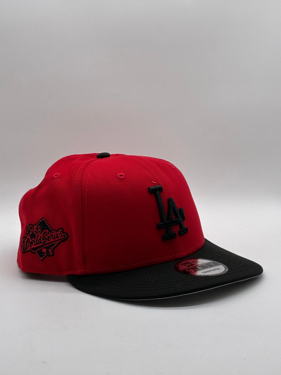 NEW ERA LA WORLD SERIES BROCHE