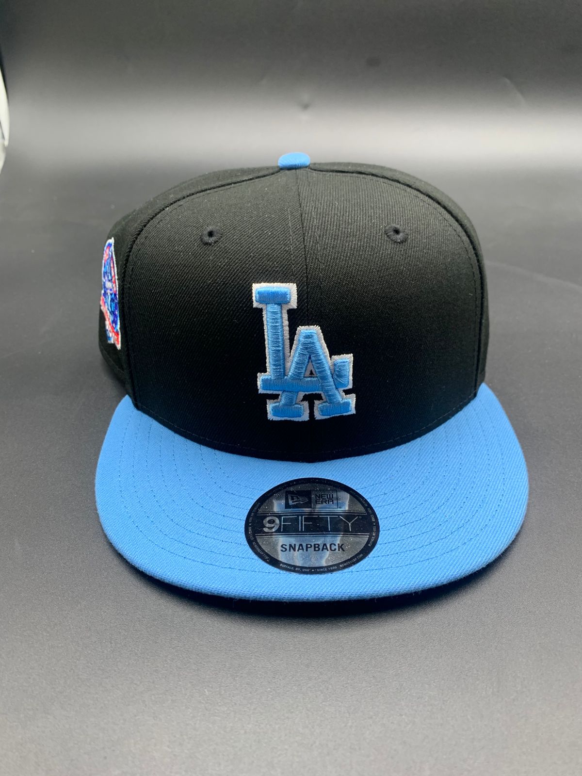 New Era Edicion LA Broche Negro Azul