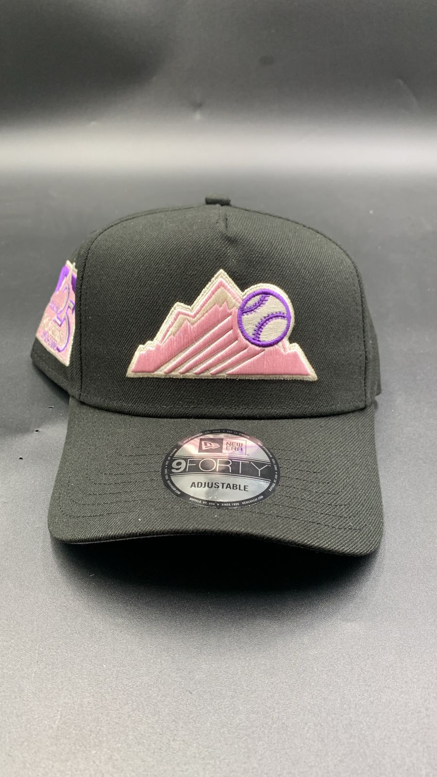 9Forty Edicion Colorado Negra Rosa