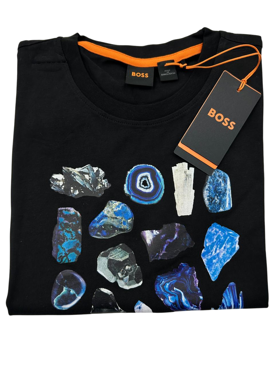 PLAYERA BOSS TE_MINERAL NEGRA