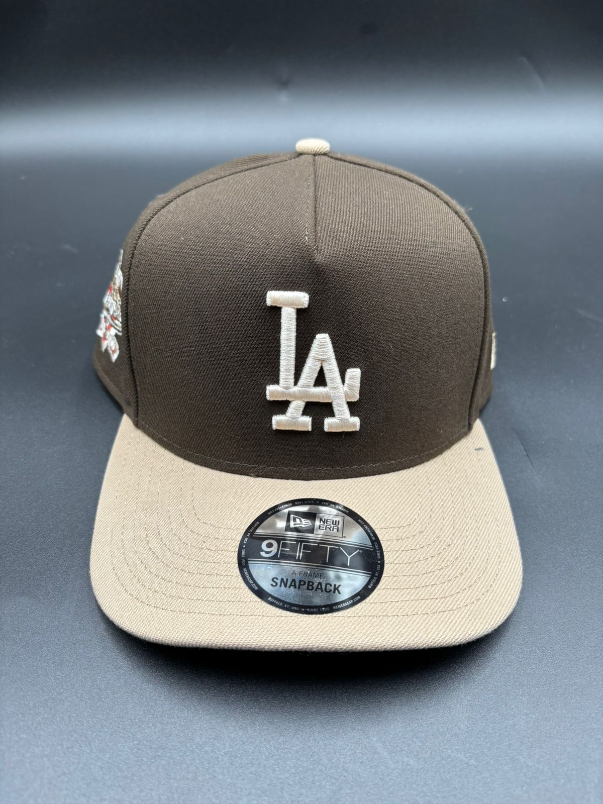 NEW ERA A-FRAME LA cafe beige 1