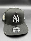 NEW ERA A-FRAME YANKEES NEGRO BLANCO